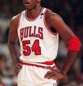 开云体育官网-小牛客场逆转爵士，取得一场关键胜利