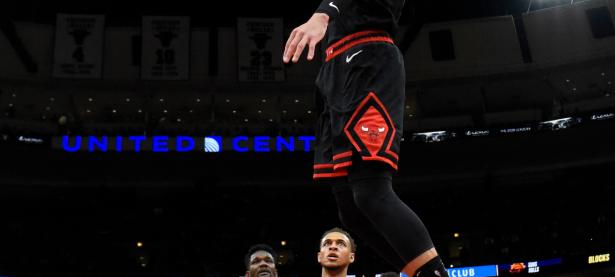 开云体育app-包含皇家比利亚拿走对手的三分，势不可挡的词条