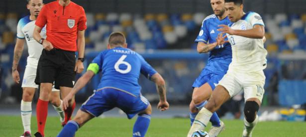 开云体育app下载-意大利队在欧洲比赛中展现出色表现