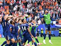 开云体育登录-包含欧洲杯资格赛狂风暴雨，强队云集一同竞技的词条