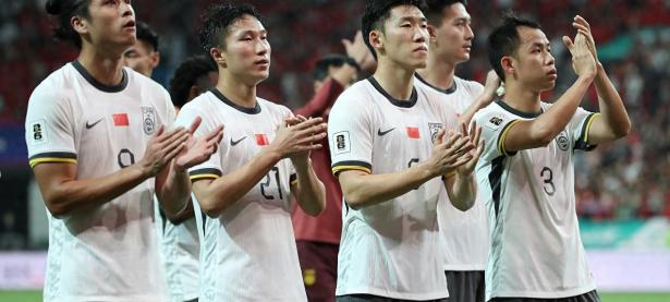 开云体育网页版入口-激情澎湃的比赛，球员们在场上奋力拼搏的简单介绍