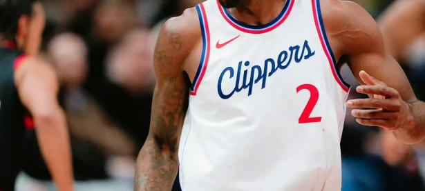 开云体育入口-快船遭遇雷霆绝杀，客场失利连败延续