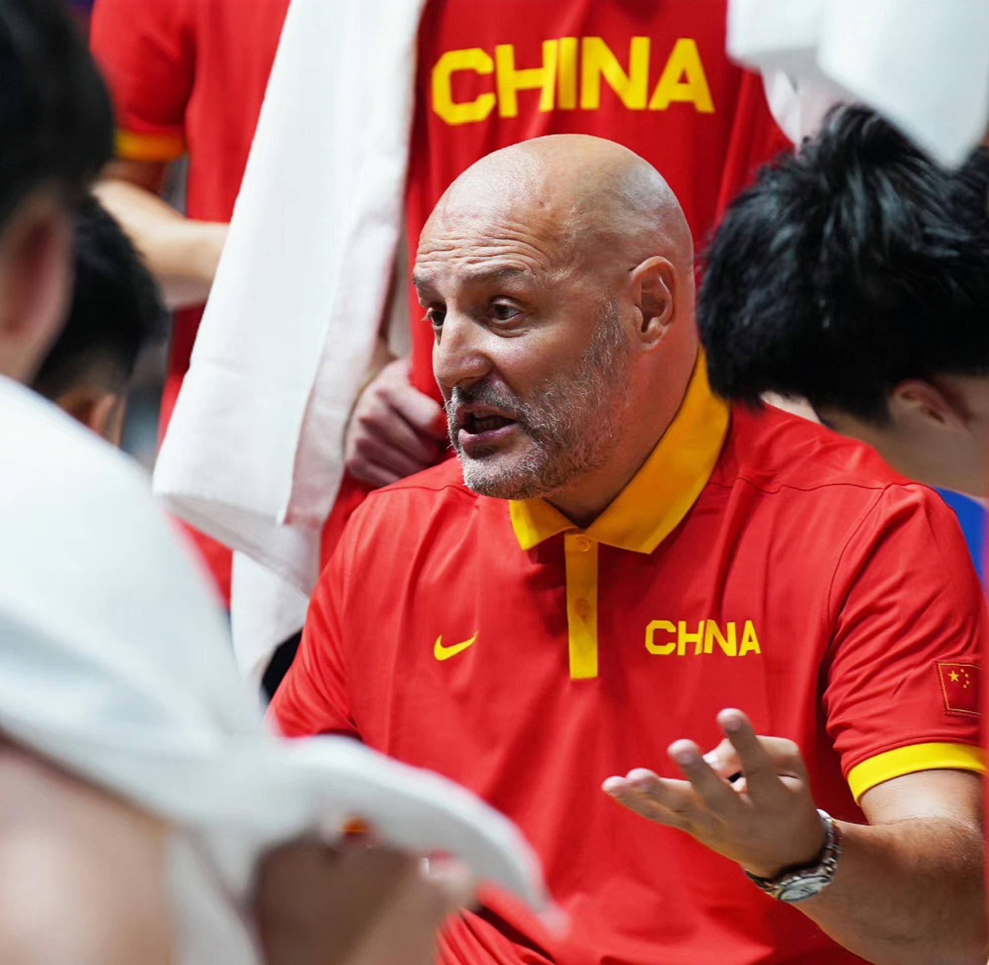塞尔维亚击败卢森尼亚，小组出线前景一片大好