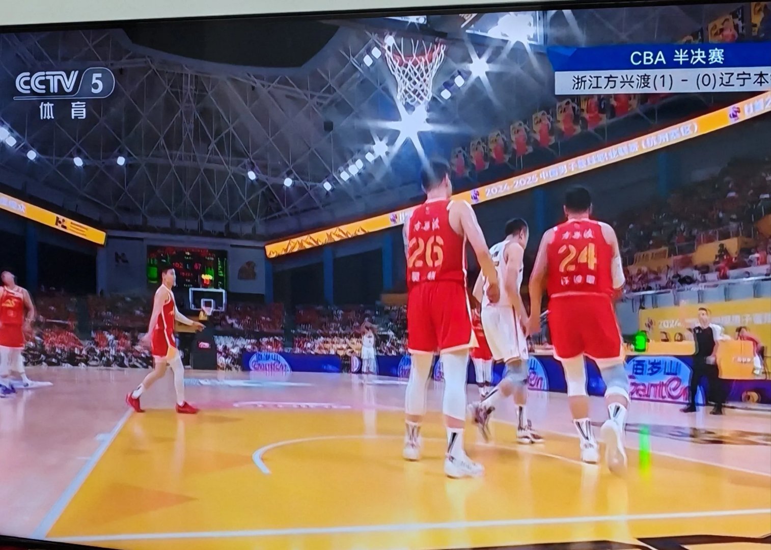 包含辽宁男篮不敌山西，延续波动表现的词条