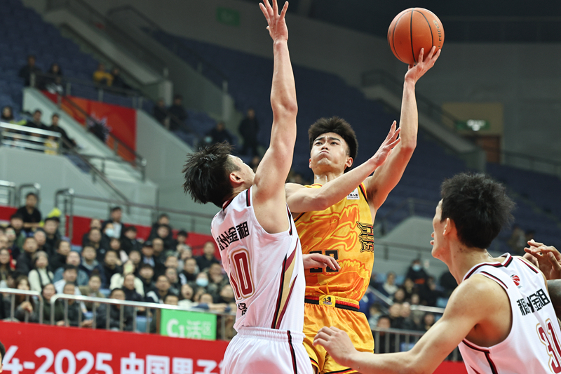 浙江稠州队在主场取得对江苏队的胜利