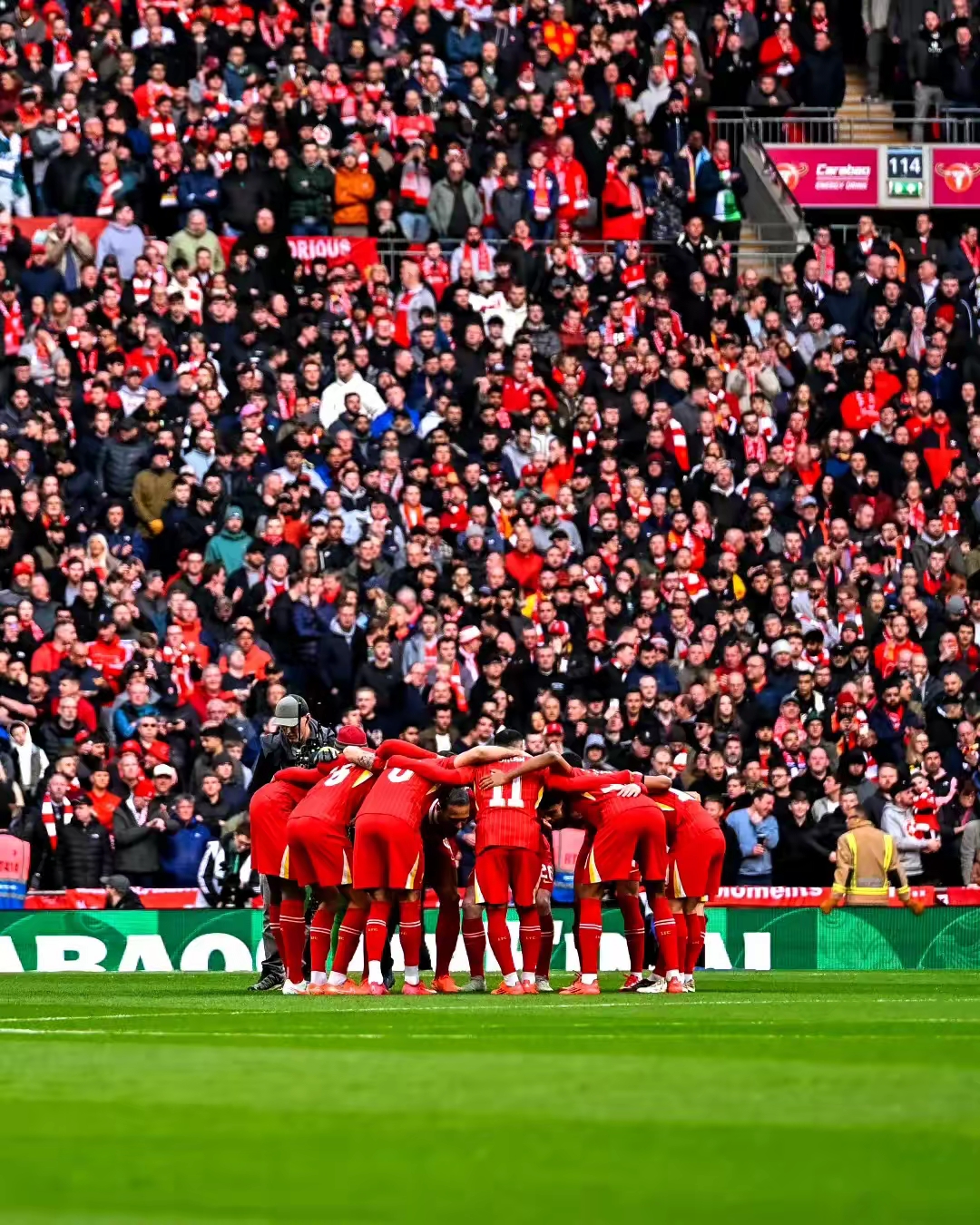 关于利物浦主场战胜沃特福德，继续领跑榜首位置的信息